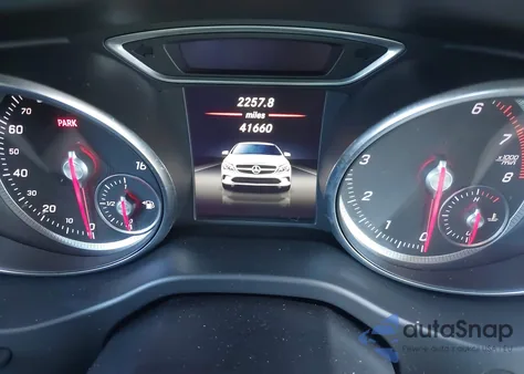 2019 Mercedes-Benz Cla 250 4Matic z USA, uszkodzony, nr VIN WDDSJ4GB3KN753084